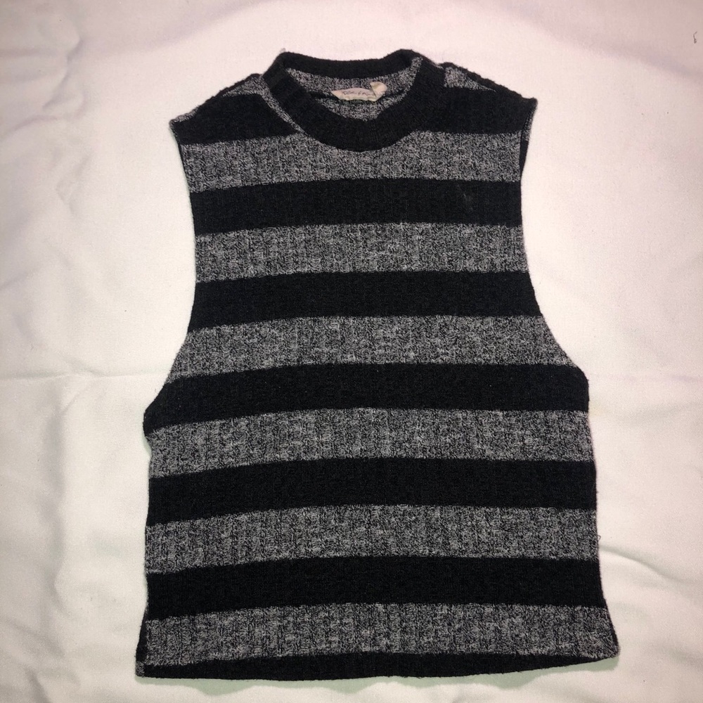 Patterned crop top